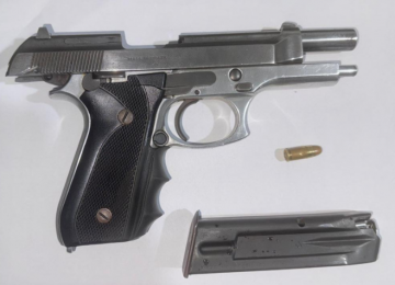 PM apreende arma de fogo após denúncia de violência doméstica no Residencial Interlagos, em Rio Verde