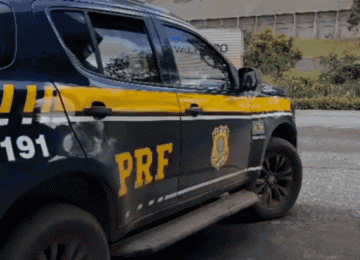 PRF intercepta trio e apreende 30 kg de skunk na BR-060, em Rio Verde