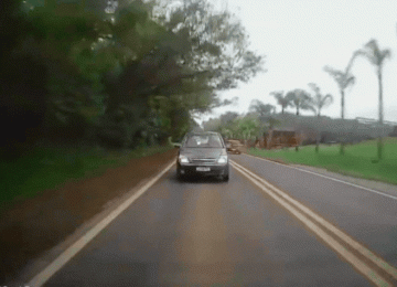 Câmera registra momento de colisão frontal entre dois carros que matou homem no RS