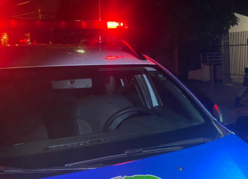 Moradora reage e esfaqueia homem que invadiu sua casa no Bairro Popular