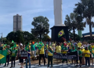 Ato em Rio Verde reuniu apoiadores de Bolsonaro em protesto contra STF e governo Lula