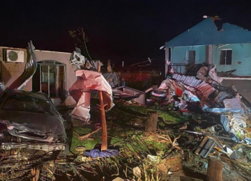 Tornado devasta cidade do Paraná e deixa ao menos cinco mortos
