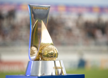 Após tropeços, goianos voltam a vencer na série B do Brasileirão
