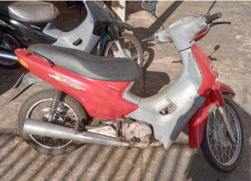 Motocicleta é apreendida com placa feita de PVC pela PM em Rio Verde