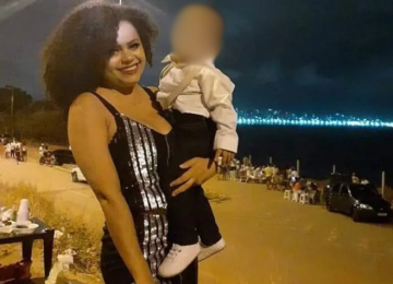 Mulher suspeita de matar e degolar filho de 5 anos morre no hospital