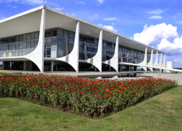 A IMPORTÂNCIA DE UM CÓDIGO DE ÉTICA PARA OS MINISTROS DO STF: UMA REFLEXÃO NECESSÁRIA