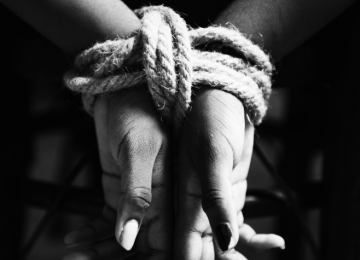 Governo brasileiro alerta sobre tráfico de pessoas por meio de falsas ofertas de emprego no Sudeste Asiático 