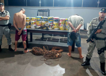 Suspeitos são presos por furtarem objetos de instituição de ensino no Setor Pauzanes, em Rio Verde