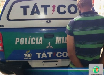 Tático da PM de Rio Verde prende ladrão de residência em flagrante e recupera objetos