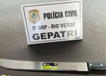 Em Rio Verde, traficantes são presos por extorquir usuário de drogas em frente a agência bancaria