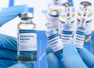 Vacina de Oxford e CoronaVac fazem pedido de uso emergencial à Anvisa