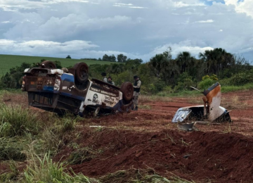 Viatura da Polícia Militar capota durante operação na BR-060, em Rio Verde