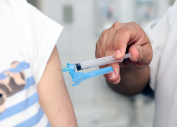 Goiás deseja iniciar vacinação de adolescentes contra a Covid no final de setembro