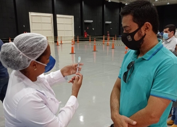 Prefeitura de Rio Verde anuncia vacinação para público de 32 anos ou mais
