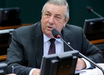 Deputado federal Zé Mário defende medidas para reduzir a burocracia e custos nas taxas cartoriais