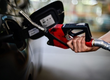 Gasolina é a maior contribuinte para aumento na inflação que acumula alta de 10,67% 