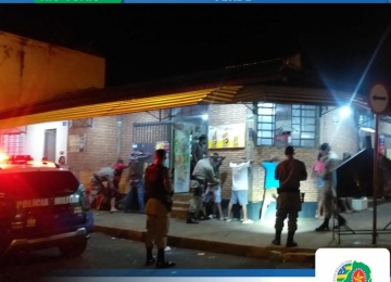 Polícia Militar faz abordagem em bares e estabelecimentos de Rio Verde 