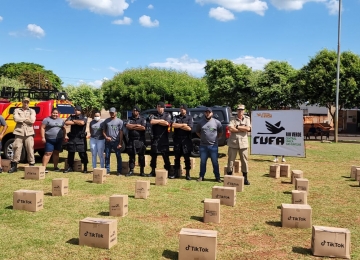 CPE e Corpo de Bombeiros realizam ação social a ONG de Rio Verde