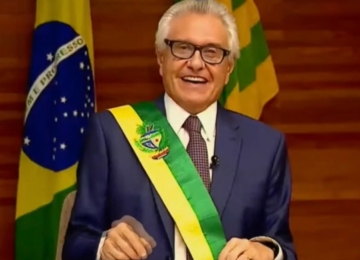 Caiado toma posse para segundo mandato como governador de Goiás 
