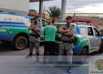 Falso benzedor é preso após furtar casal de idosos em Rio Verde