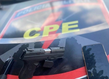 CPE e ROMU prendem homem por porte ilegal de arma de fogo em Quirinópolis