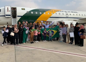 32 brasileiros repatriados de Gaza já estão a caminho do Brasil 