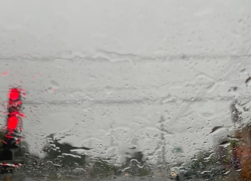 Semana começa com alerta de chuva forte para Goiás