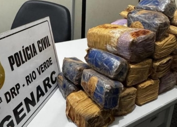 Polícia Civil de Rio Verde apreende 10 kg de drogas em veículo leiloado