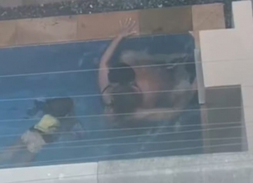 Casal é notificado após ato obsceno em piscina na presença de criança