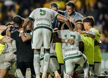 Série B: Goiás reage, Coritiba dispara e disputa pelo acesso esquenta na reta final