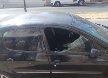 Criança esquecida no carro é resgatada por policial de folga