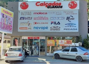 Loja boicota Havaianas, vende pares por R$ 1 e gera repercussão nacional