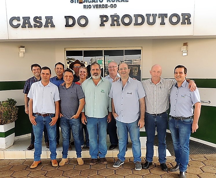 Sindicato Rural de Rio Verde suspende equoterapia e leilões de terças