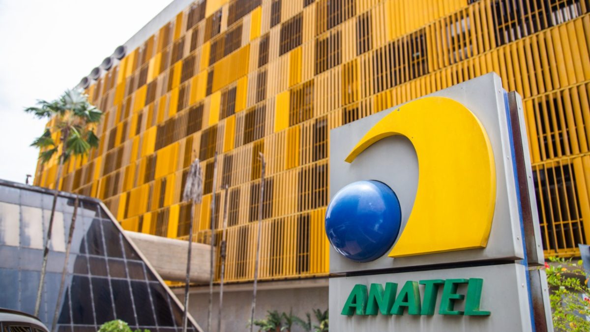 Operadoras podem ser multadas em até R$ 50 milhões caso não repassem desconto do ICMS ao consumidor, diz Anatel