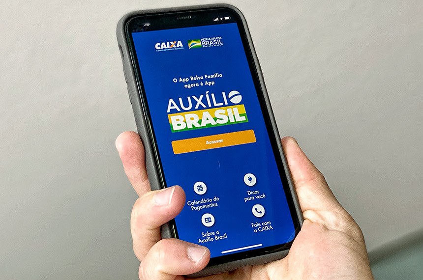 Auxilio Brasil é adiantado para ser pago antes do segundo turno das eleições