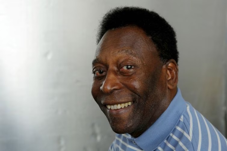 Boletim médico afirma que saúde de Pelé continua estável