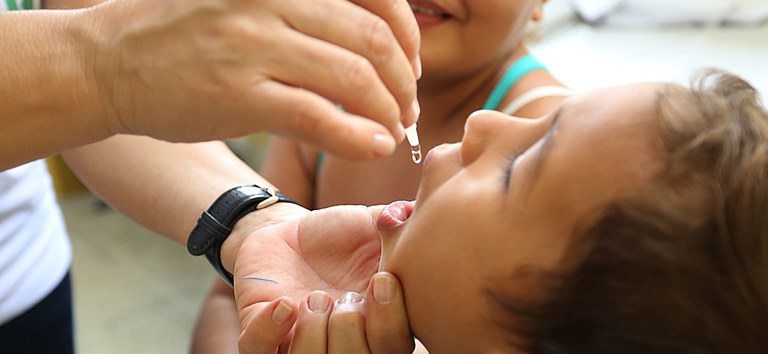 Baixa adesão da vacinação contra a poliomielite preocupa Ministério da Saúde