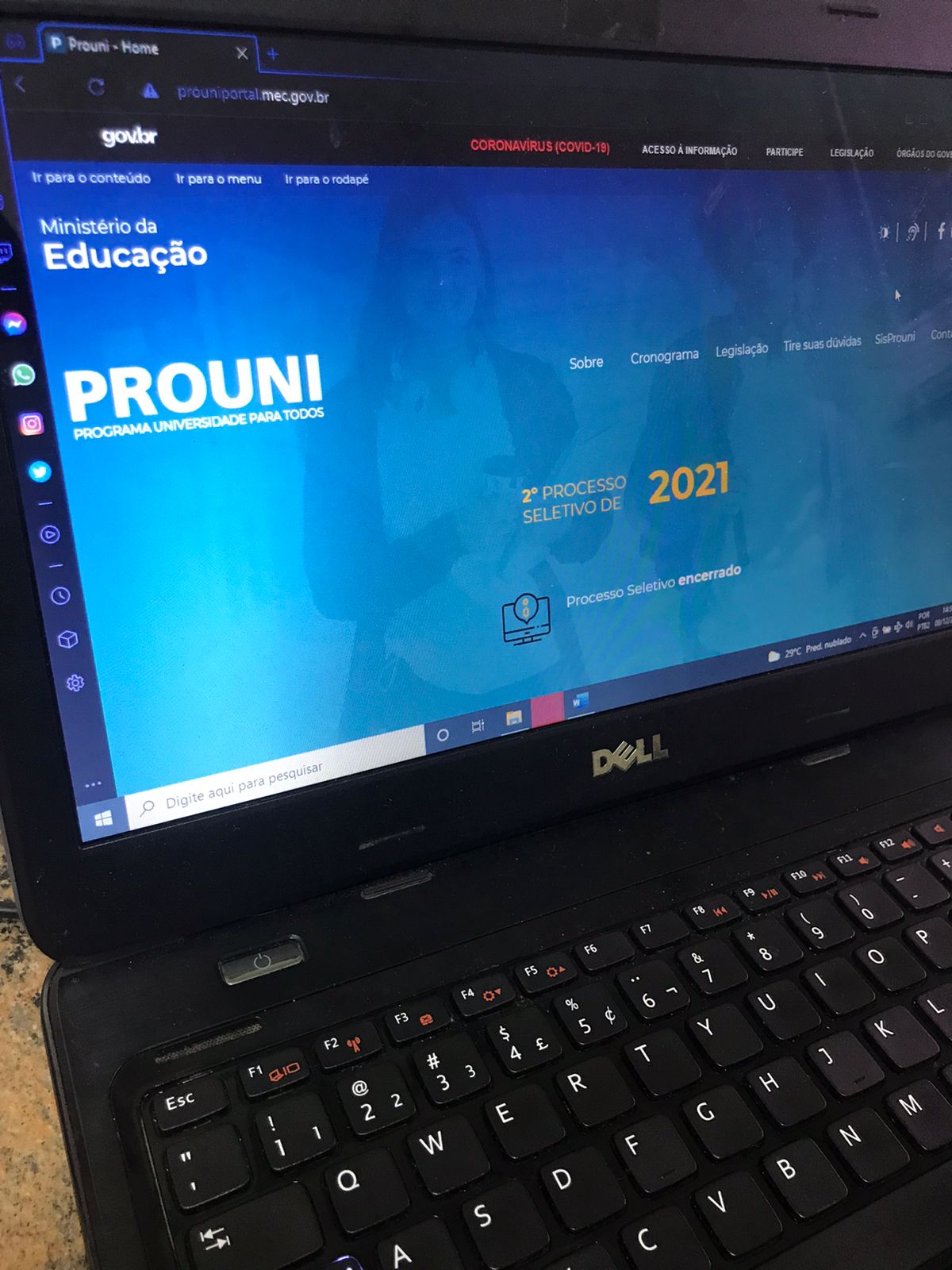 Bolsonaro altera MP do Prouni permitindo inclusão de alunos da rede privada 