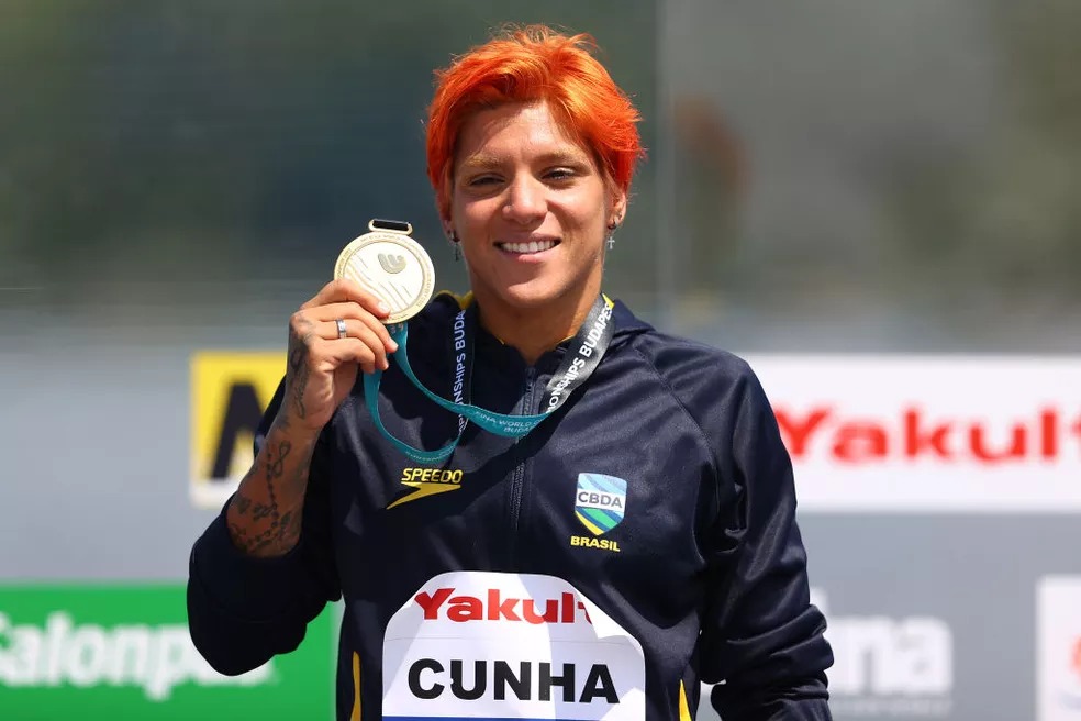 Brasileira Ana Marcela Cunha é bicampeão mundial da maratona aquática