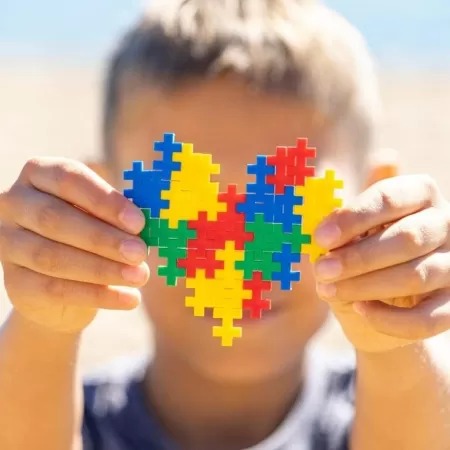 Hoje comemora-se o Dia Mundial da Conscientização do Autismo