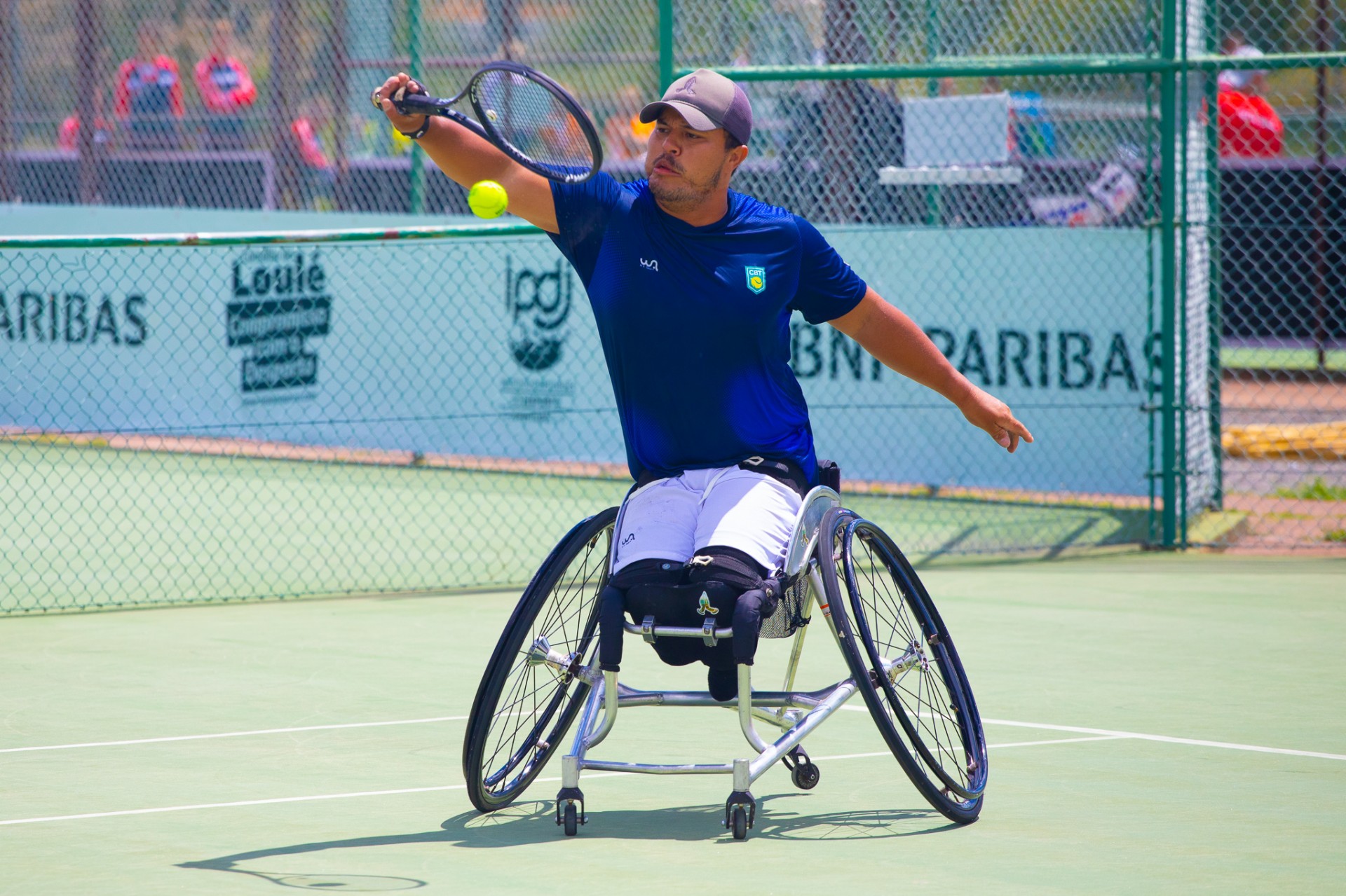 Copa do Mundo de tênis em cadeira de rodas começa com vitória do Brasil
