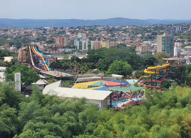 Caldas Novas se destaca entre os destinos mais buscados por preços de viagem no Brasil