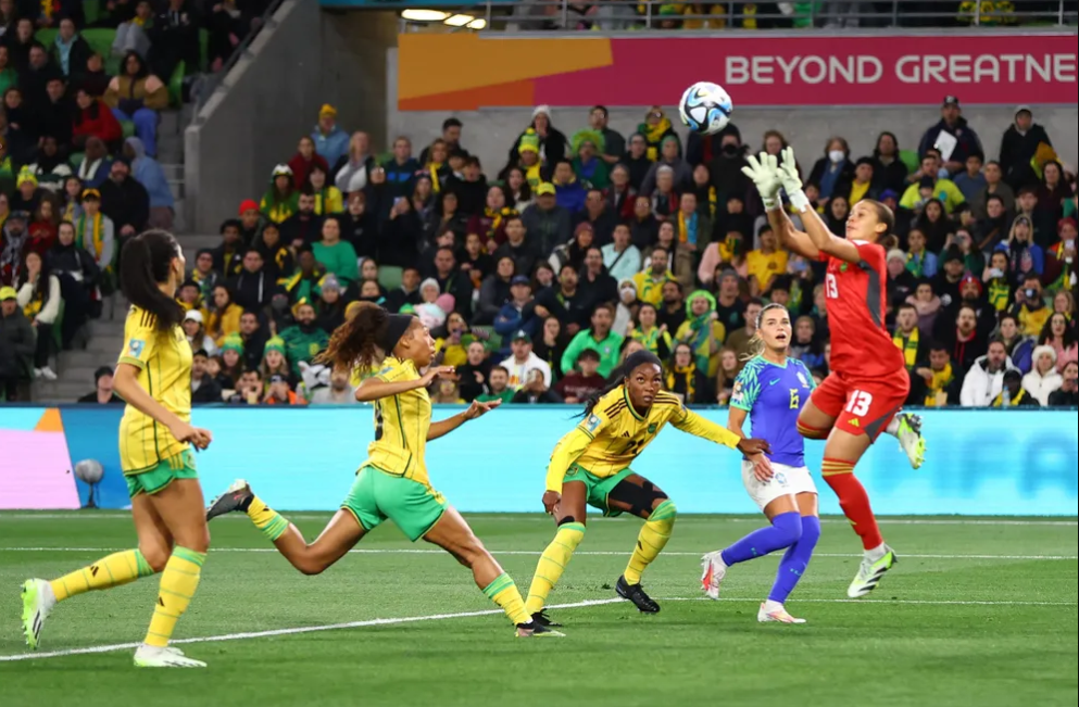 Seleção brasileira perde vaga para a Jamaica e se despede da Copa do Mundo