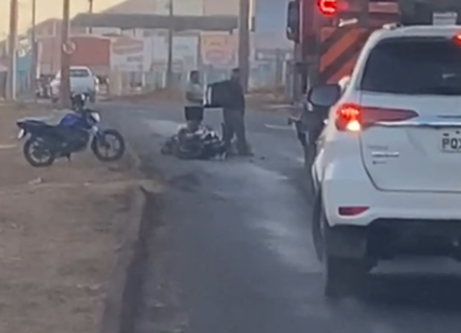 Colisão entre carro e motocicleta as margens da BR-060 próximo a shopping em Rio Verde