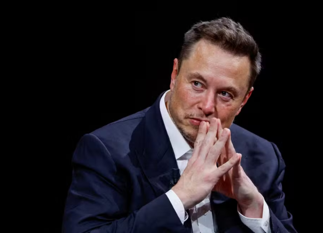 Elon Musk chama governo australiano de 'fascista' após projeto que pune por desinformação