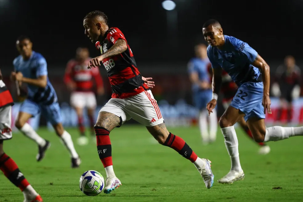 Com derrota de Flamengo e São Paulo, Brasileirão chega à sua 23 rodada   