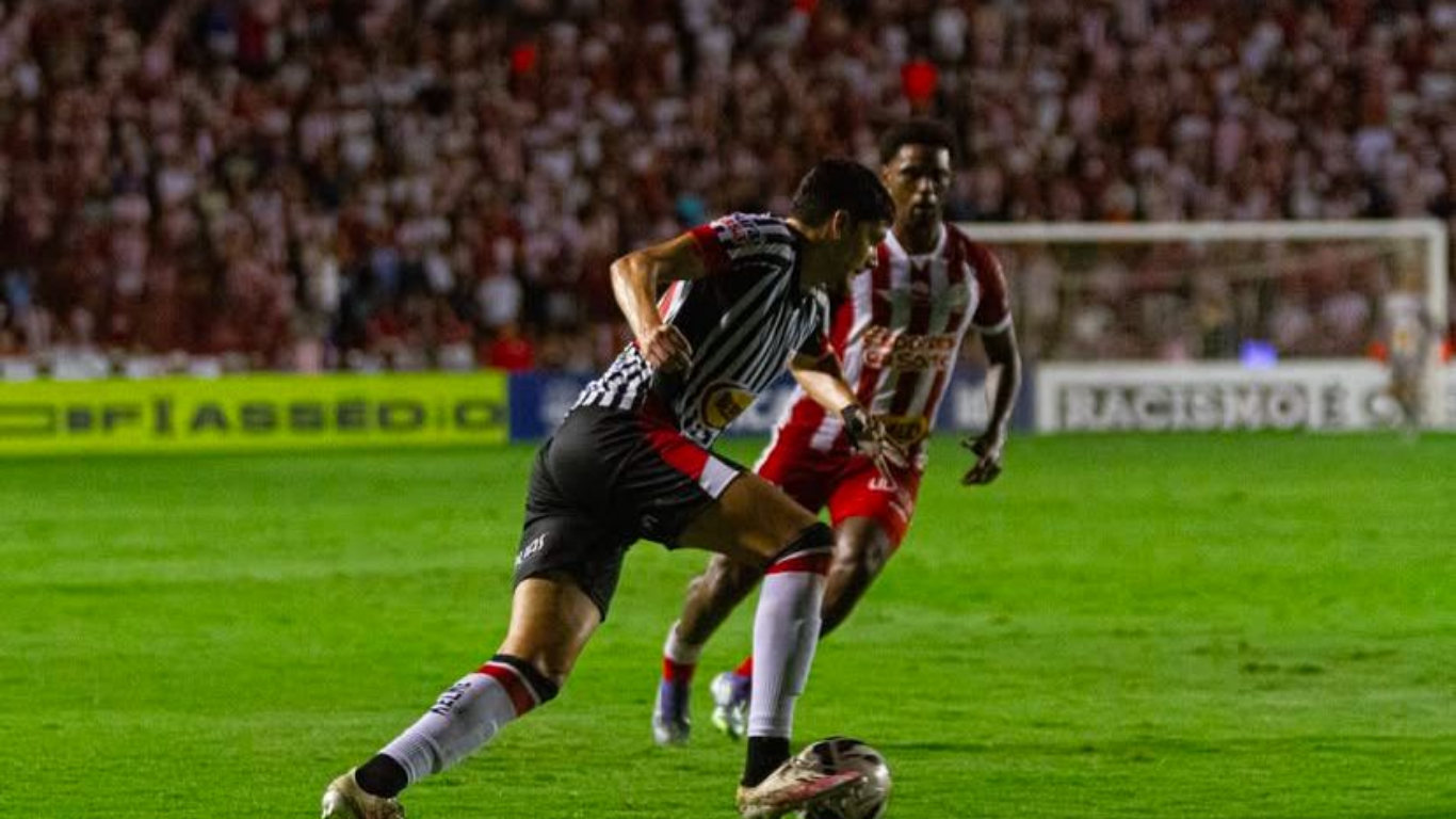 Anápolis perde para o Náutico e volta a ficar próximo da zona de rebaixamento da série C