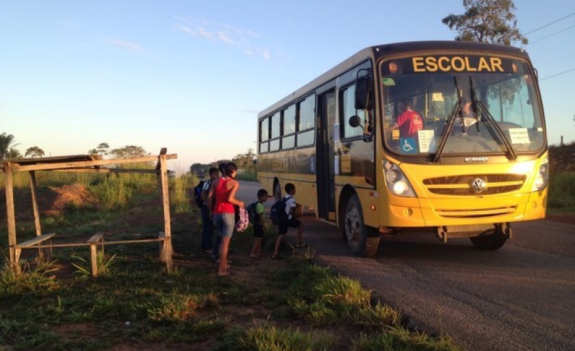 Goiás aumenta em 40% repasses do programa Transporte Escolar às prefeituras