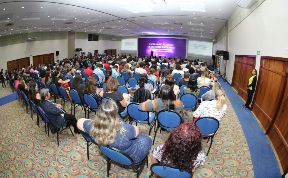 Governo de Goiás convoca mais de mil professores aprovados no concurso da Seduc