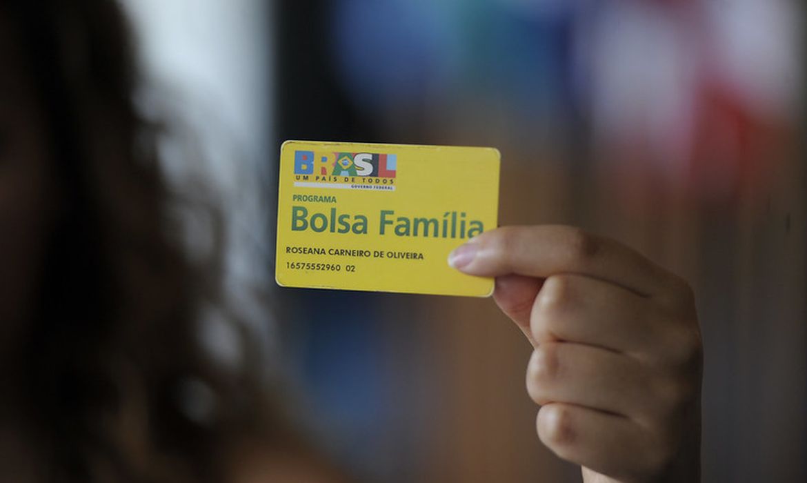 Governo divulga mudanças nas regras para receber o Bolsa Família